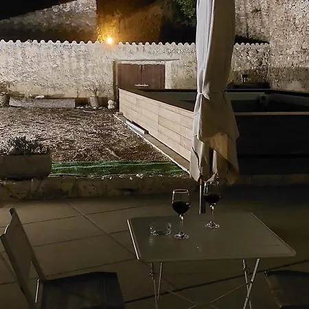 Dimora Al Colle Nocleg ze śniadaniem 3*